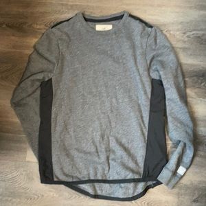 Hollister Men’s L sweatshirt